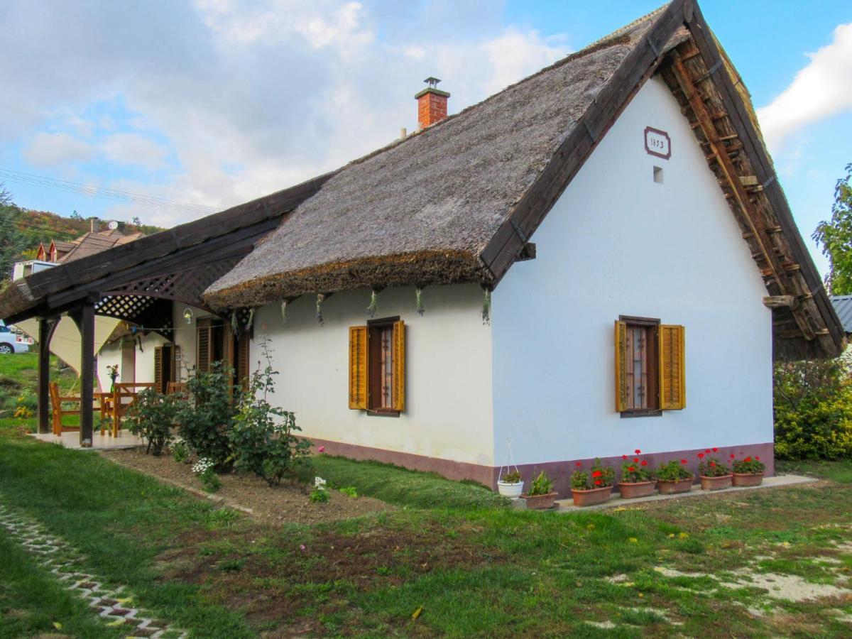 Holiday Home Szijarto - Bgk111 By Interhome Balatongyörök エクステリア 写真